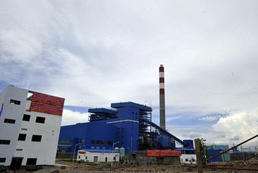 A steam power plant in Janeponto, South Sulawesi (illustration)