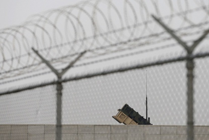 A US Army Patriot missile air defence artillery battery is seen at US Osan air base in Osan, south of Seoul April 5, 2013. 