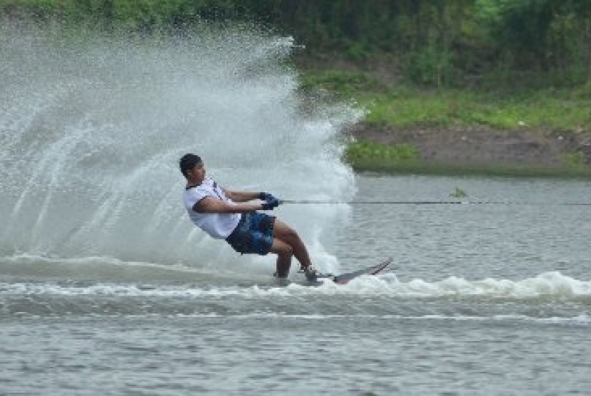 [ilustrasi] Olahraga ski air.