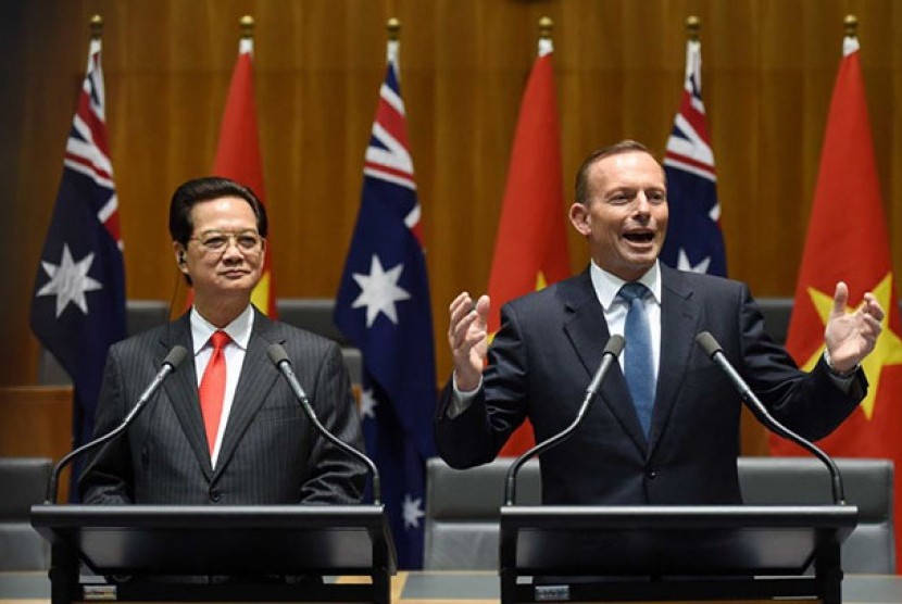 Abbott dan PM Nguyen.