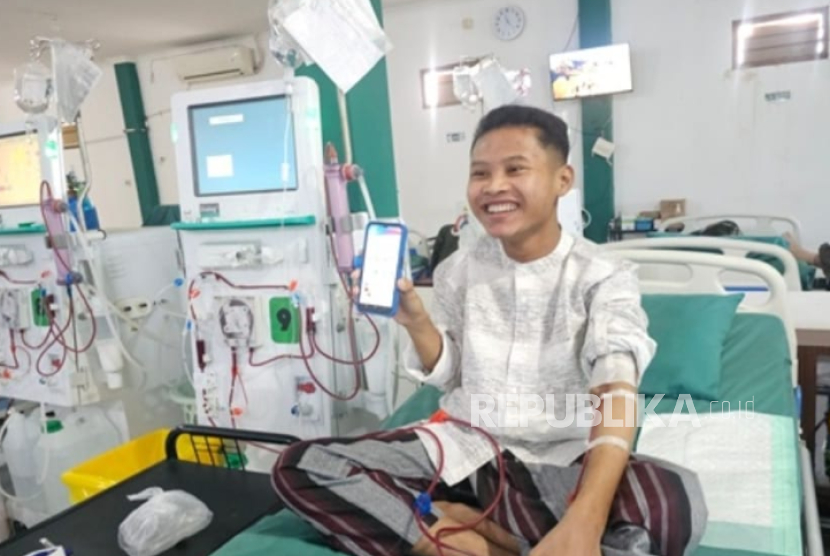 Abel Fauzan (21) yang menggunakan JKN untuk biaya cuci darah.