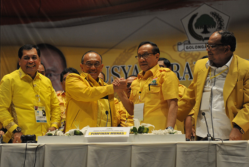 Aburizal dan Akbar Tanjung