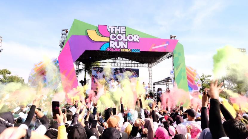 Acara Color Run PKB di Bandung (20/11/2022).