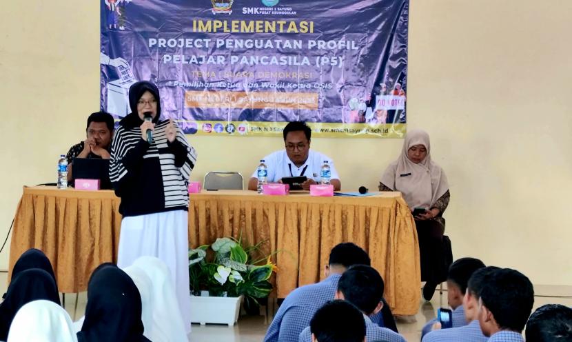  Acara Implementasi Project Penguatan Profil Pelajar Pancasila (P5) di SMKN 1 Sayung Drmak dengan tema Suara Demokrasi. 