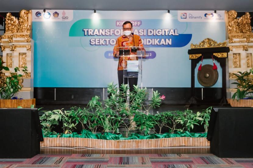 Acara Kick Off Transformasi Digital Sektor Pendidikan. Kemendikbud menggandeng Kemenkominfo untuk mewujudkan digitalisasi sektor pendidikan.