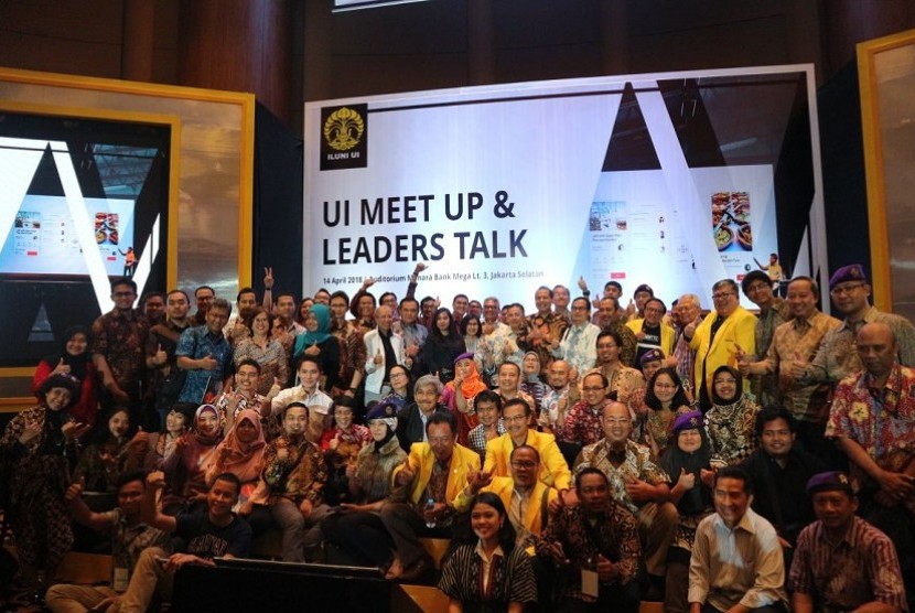 Acara Meet Up & Leaders Talk yang dihelat Iluni UI dan dihadiri pengusaha nasional Chairul Tanjung, di Auditorium Bank Mega Jakarta Selatan.