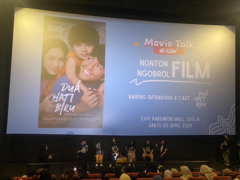Acara Nonton Ngobrol Film Bareng Sutradara & Cast Dua Hati Biru di CGV Pakuwon Mall Yogyakarta, Sabtu (20/4/2024).
