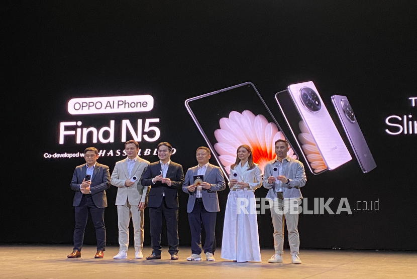 Acara peluncuran OPPO Find N5 di Jakarta pada Rabu (30/4/2025).