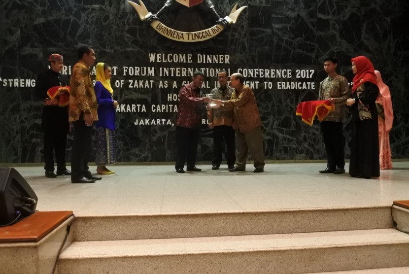 Acara pembukaan Konferensi Zakat Dunia atau World Zakat Forum (WZF) 2017 dengan jamuan makan malam di Balai Kota DKI Jakarta pada Selasa (14/3).