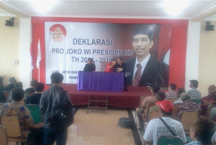 Acara pendeklarasian PDIP Pro Jokowi (PDIP-Projo) wilayah Jawa Timur.
