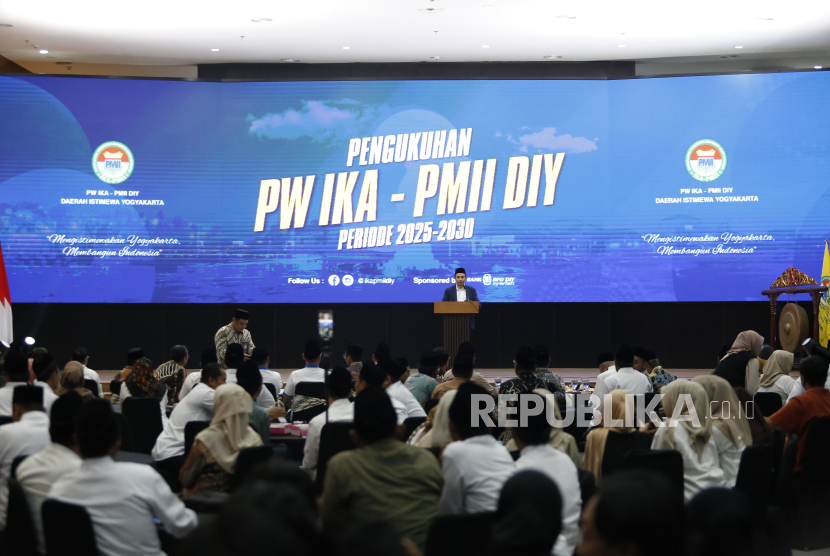 Acara pengukuhan kepengurusan baru Ikatan Alumni Pergerakan Mahasiswa Islam Indonesia Daerah Istimewa Yogyakarta (IKA PMII DIY) periode 2025-2030 di Universitas Nahdlatul Ulama (UNU) Yogyakarta, Ahad (3/8/2025).