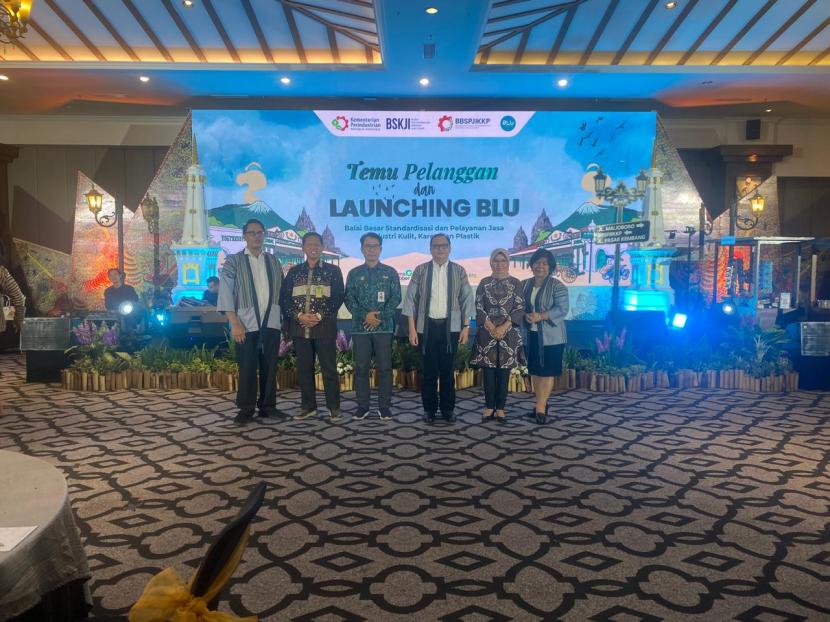 Acara Temu Pelanggan dan Launching Badan Layanan Umum (BLU) Balai Besar Standardisasi dan Pelayanan Jasa Industri Kulit, Karet, dan Plastik (BBSPJIKKP) di Yogyakarta, Kamis (27/6/2024).