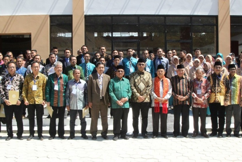 ACT menghadiri peletakkan batu pertama pembangunan fasilitas di PMI Dea Milela Sumbawa.