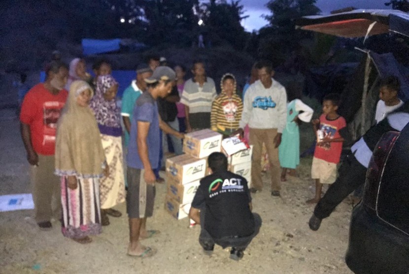 ACT menyalurkan bantuan untuk para korban gempa Halmahera Selatan, Maluku Utara.