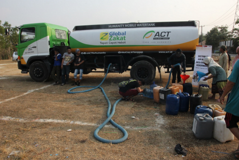 ACT terus menyalurkan jutaan liter air bersih untuk warga yang mengalami kekeringan.