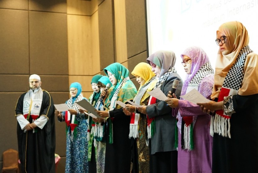 Adara Relief International meluncurkan crowdfunding website dan mendeklarasikan terbentuknya Forum Ormas dan Lembaga Perempuan Indonesia untuk Palestina (FOL-PIP).