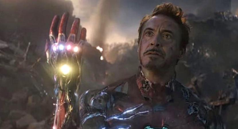 Adegan kematian Iron Man dalam film Avengers: Endgame. 