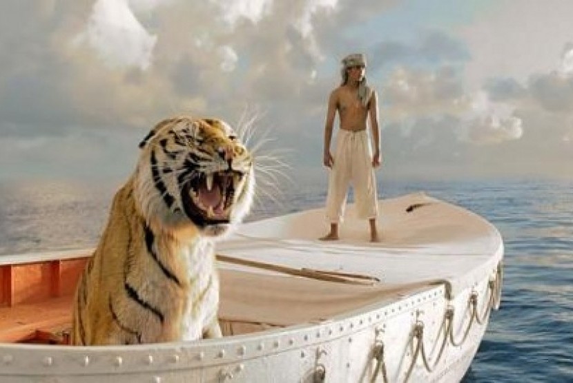 Adegan Pi dan seekor harimau Bengal dalam --Life of Pi-- film terbaru Ang Lee