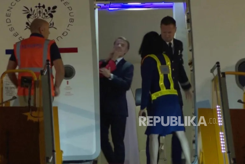 Adegan Presiden Prancis Emmanuel Macron ditampar sang istri,  Brigitte.