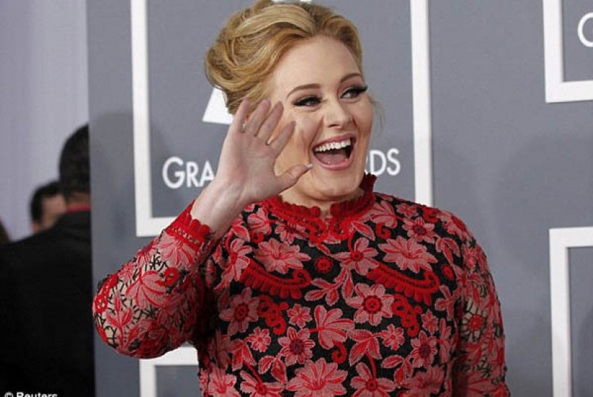Adele di Grammy Awards