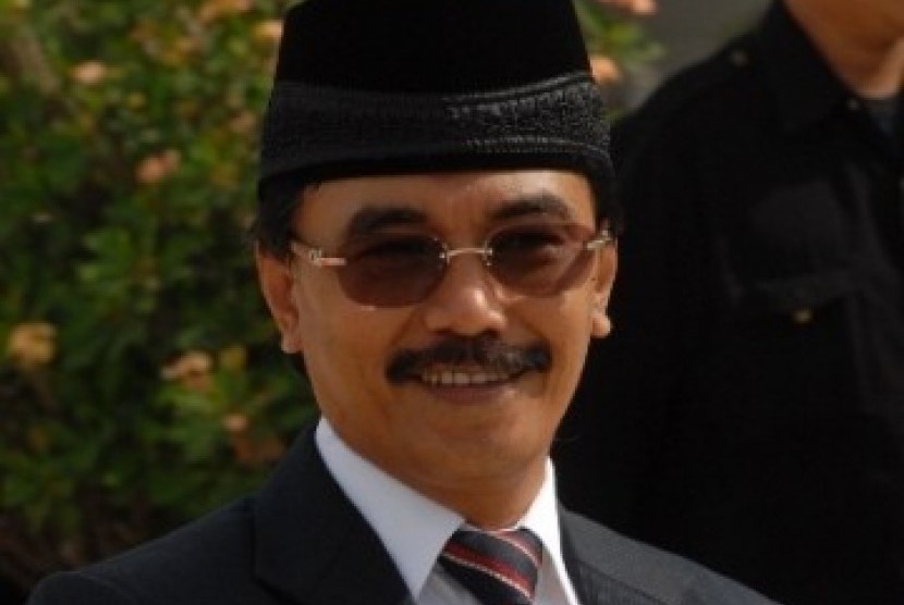 Adhyaksa Dault