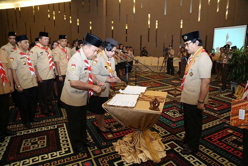 Adhyaksa Dault melantik pengurus Kwarda NTT.