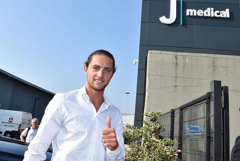  Gelandang Juventus Adrien Rabiot