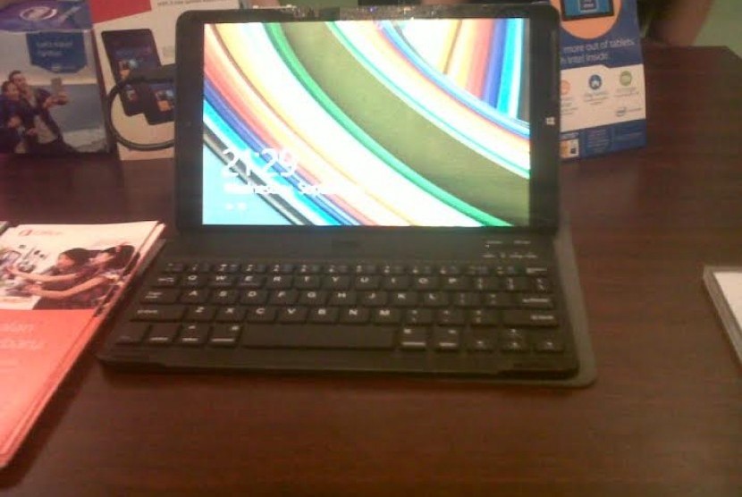 Advan Vanbook W100