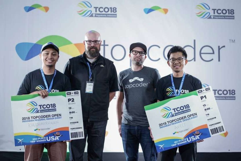 Afif Bimantara, peraih juara satu kompetisi utama kategori UI Design  Top Coder Open (TCO) 2018.  Alumni Universitas Amikom Yogyakarta itu akan mewakili Indonesia di final TCO 2018 di Dallas. 