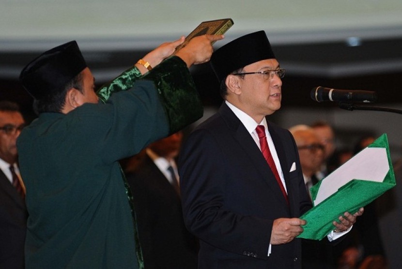 Agus Martowardojo is sworn in as new governor of Bank Indonesia (BI).