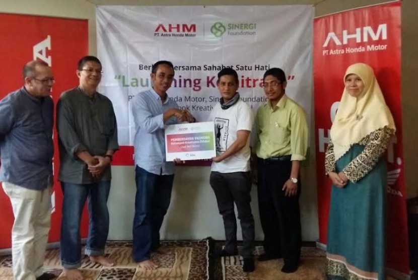 AHM dan Sinergi Foundation merilis program pemberdayaan untuk kaum difabel.