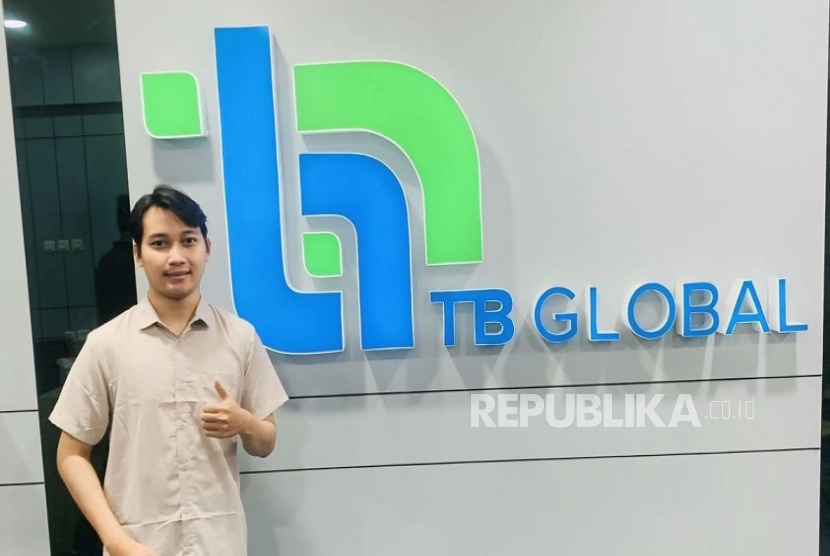 Ahmad Fathurohman, mahasiswa Program Studi Informatika, berhasil meraih pengalaman berharga melalui Internship Experience Program (IEP) 3+1 yang dikelola Nusa Mandiri Career Center (NCC).