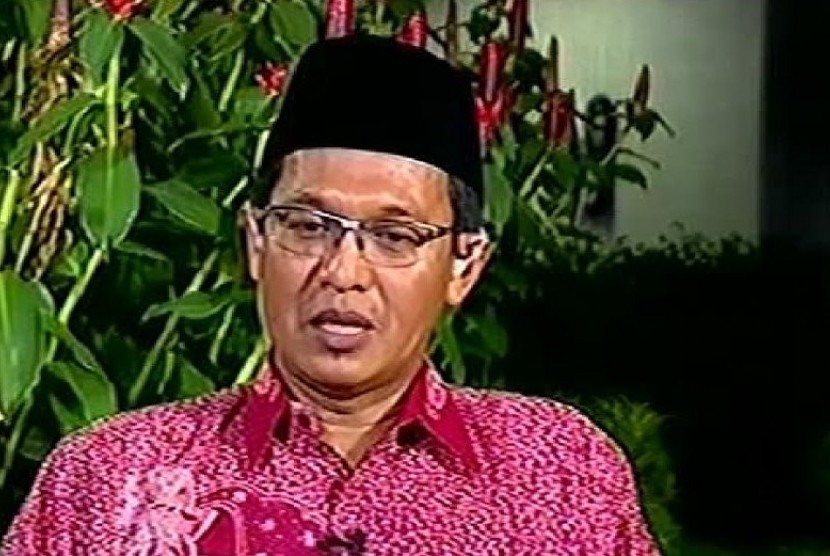 KH Ahmad Ishomuddin, menyatakan pernyataan Kiai Said soal pajak bukan ajakan lawan pemerintah sah 