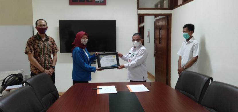 Aira Elzahra, mahasiswa Prodi  Ilmu Komputer Kampus UBSI Sukabumi berhasil menciptakan aplikasi untuk peneliti tanaman.