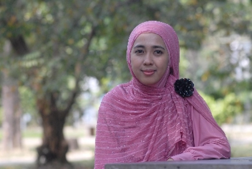 Aisha Maharani, Founder of Halal Corner, menyarankan BPJPH benahi sistem pendaftaran sertifikasi halal online.