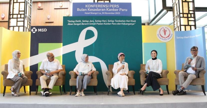 Ajang MSD Indonesia dan Yayasan Kanker Indonesia (YKI) bertema “Setiap Detik, Setiap Jam, Setiap Hari, Setiap Tambahan Hari Esok Akan Sangat Berarti Untuk Pasien Kanker Paru dan Keluarganya” di Jakarta, Jumat (24/11/2023).