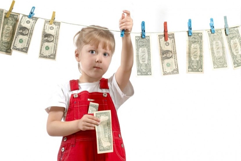 Ajari anak mengelola uang