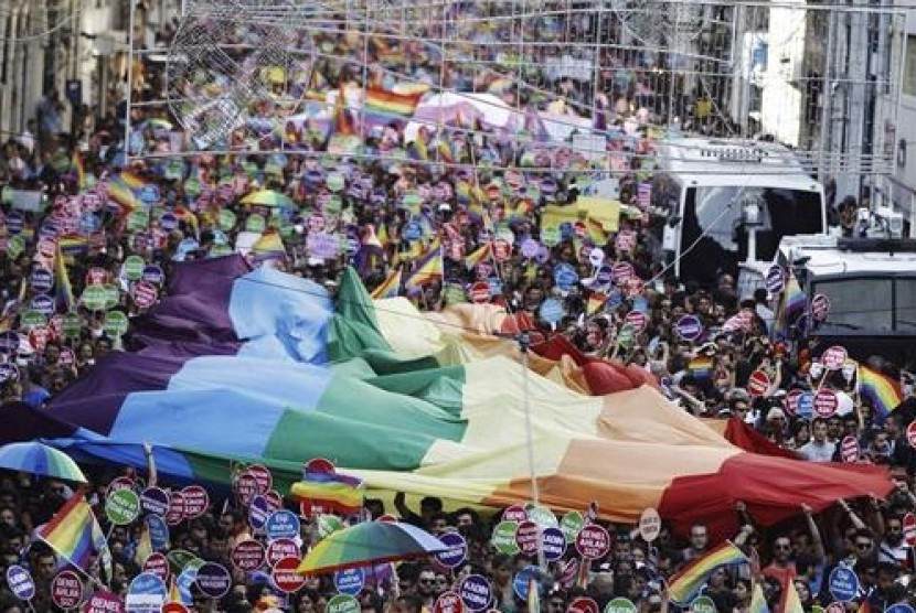 Aksi demo kaum gay Turki