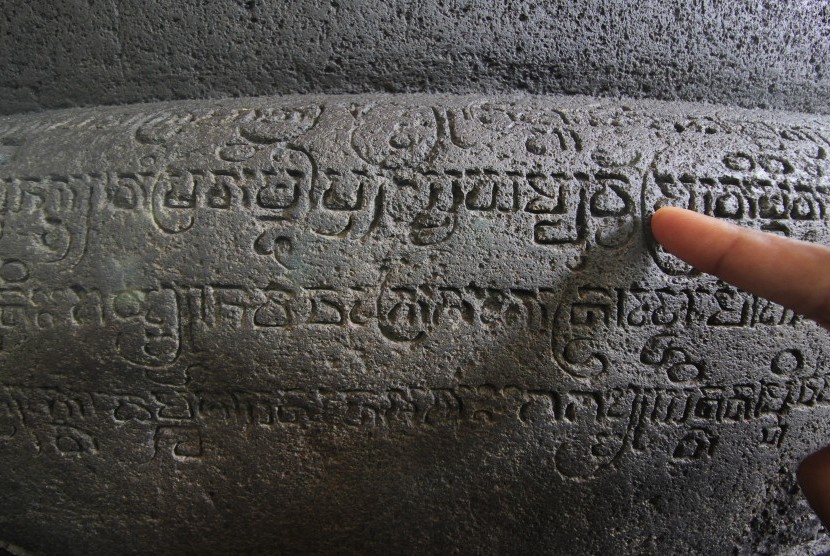  Aksara Jawa Kuno (ilustrasi). Penulisan aksara Jawa untuk jalan di Mojokerto upaya lestarikan budaya   