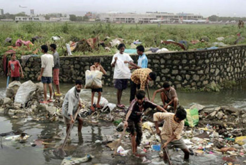 UNICEF India telah memulai kampanye untuk menghapuskan aktifitas buang air besar di tempat terbuka.