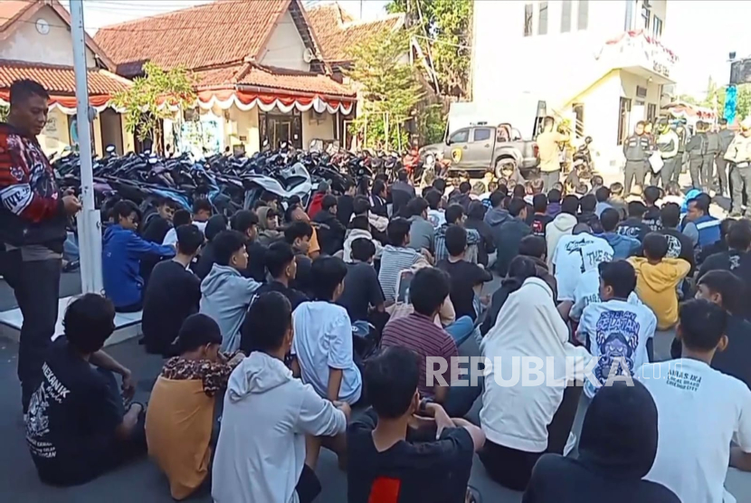 Aksi balap liar di jalur Pantura, Jl Brigjen Dharsono (Bypass), Kecamatan Kedawung, Kabupaten Cirebon, berhasil digagalkan petugas gabungan dari Polres Cirebon Kota, Sabtu (19/7/2025).