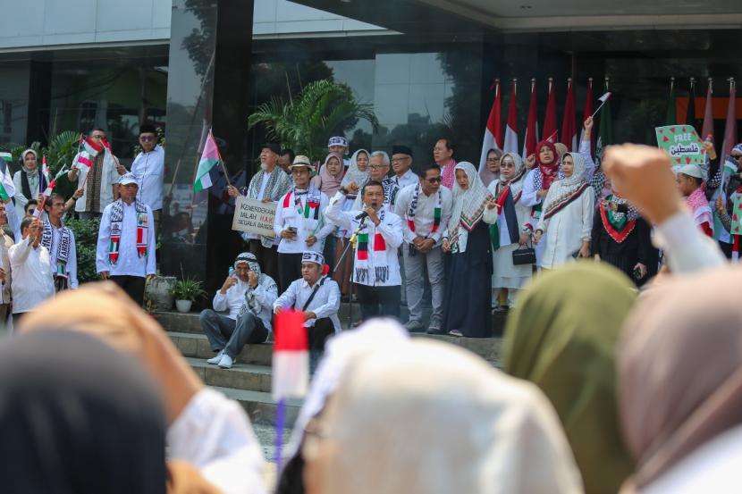 Aksi Bela Palestina dan Kutuk Israel di Plaza FISIP UMJ, Selasa (7/5/2024).