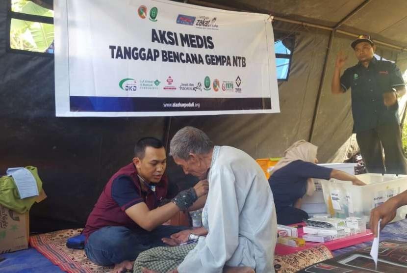 Aksi Medis Formula LAZ Al Azhar untuk korban gempa Lombok.