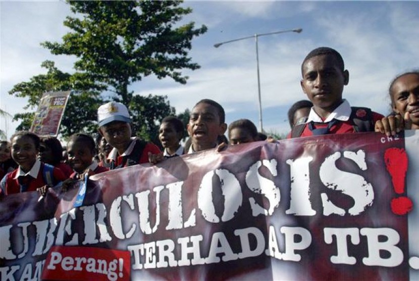 Aksi memperingati hari TB (Tuberculosis) Sedunia. Pasien TB kebal obat perlu terus dipantau dan diberi dukungan agar sembuh. (ilustrasi)