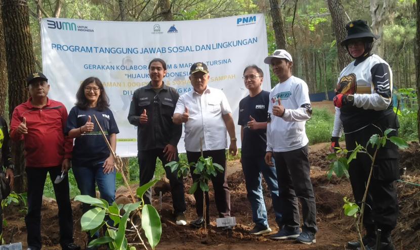 Aksi Peduli Lingkungan Dilakukan PNM di Malang