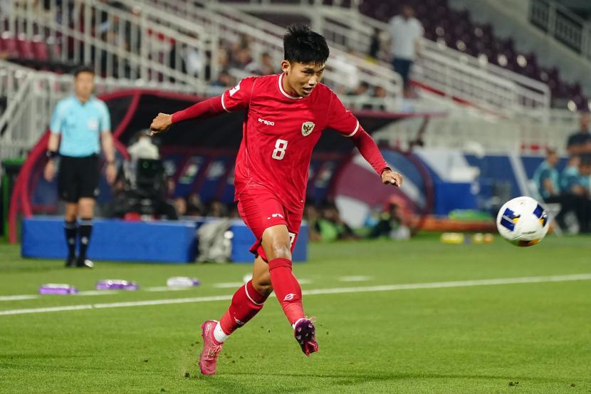 Aksi pencetak gol bagi Indonesia U-23 saat menghadapi Yordania U-23 di Piala Asia U-23 2024, Witan Sulaeman. 