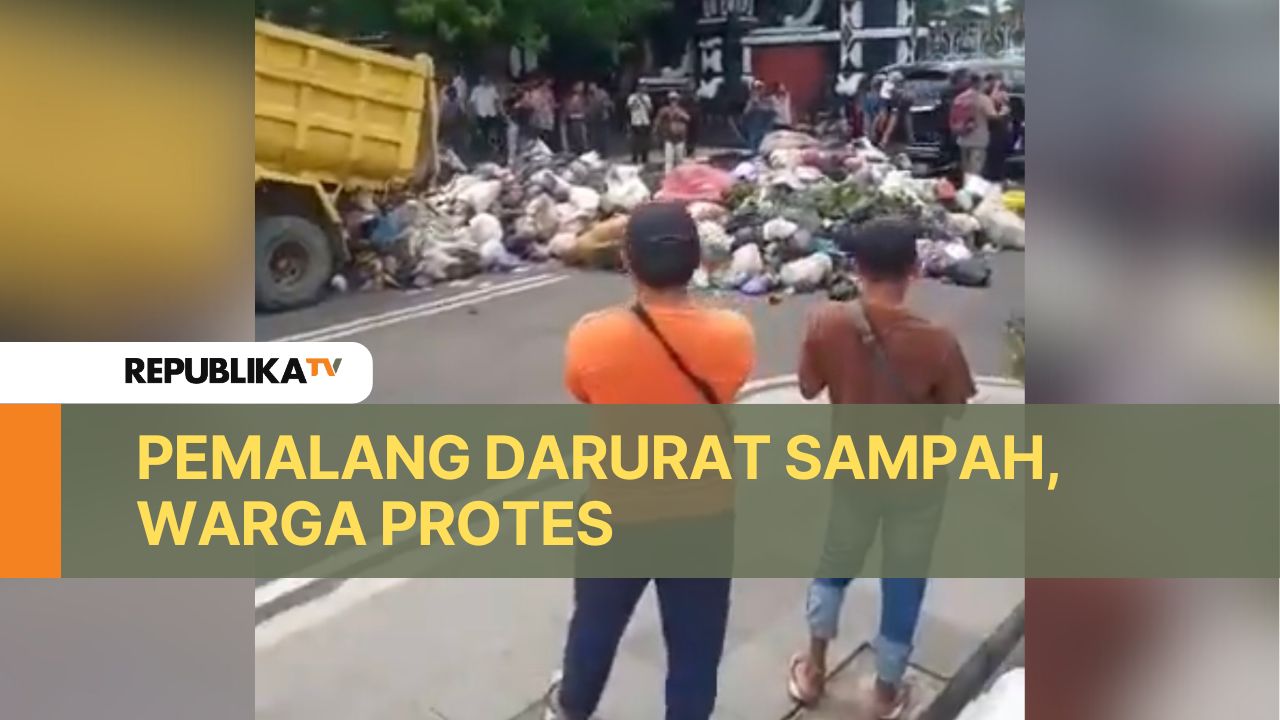 Aksi protes warga Pemalang terkait pengelolaan sampah.