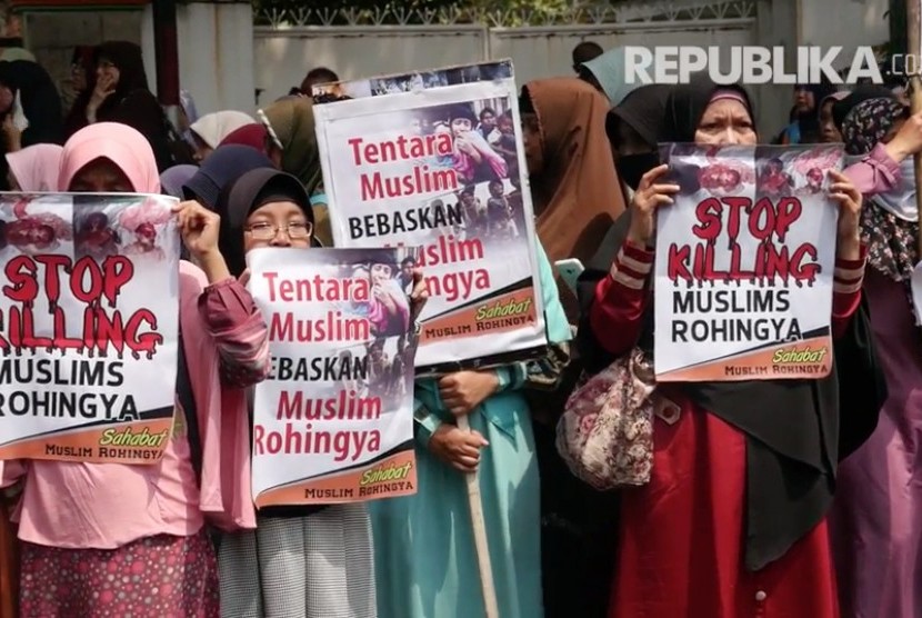 Aksi solidaritas untuk Rohingya oleh komunitas Sahabat Muslim Rohingya.