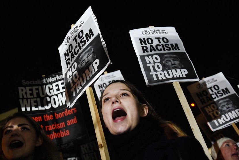 Aksi unjuk rasa menolak Donald Trump sebagai Presiden Amerika Serikat (ilustrasi). 
