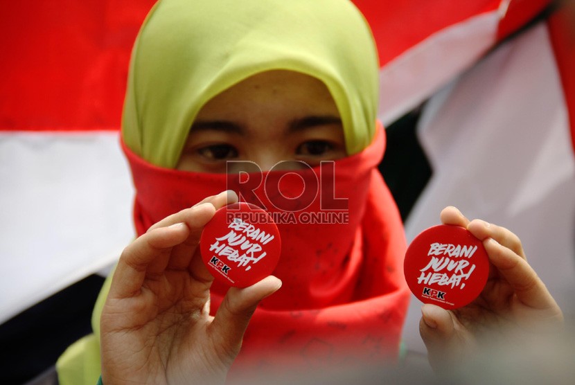   Aktivis mahasiswa melakukan aksi damai memeringati Hari Antikorupsi Sedunia di Bundaran Hotel Indonesia, Jakarta (ilustrasi)
